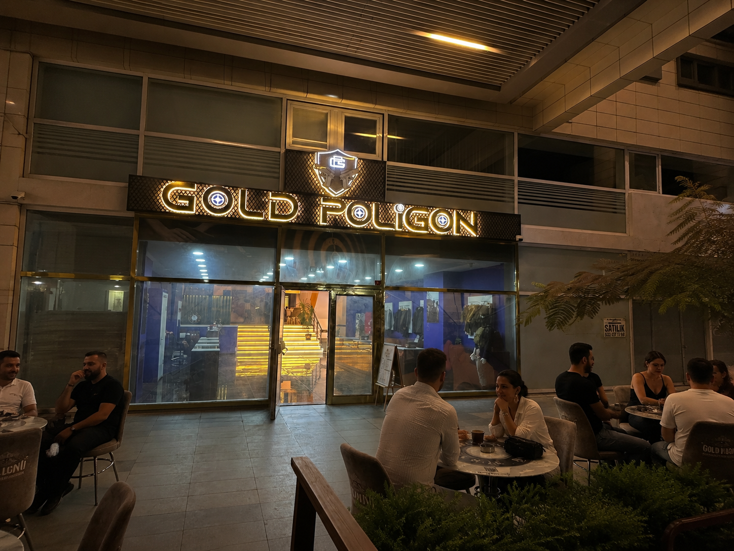 GoldPoligon